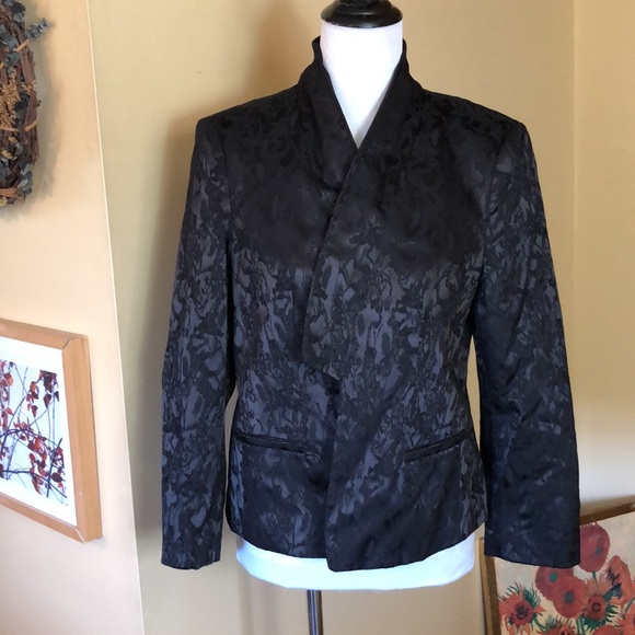 PEA-IN-THE-POD size Large Brocade Black Blazer Collared Mini-Peplum $78 NEW - Picture 3 of 12
